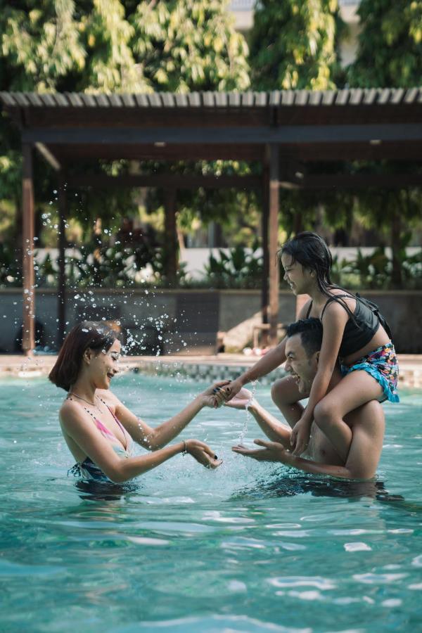 The Wujil Resort & Conventions Semarang Exterior photo